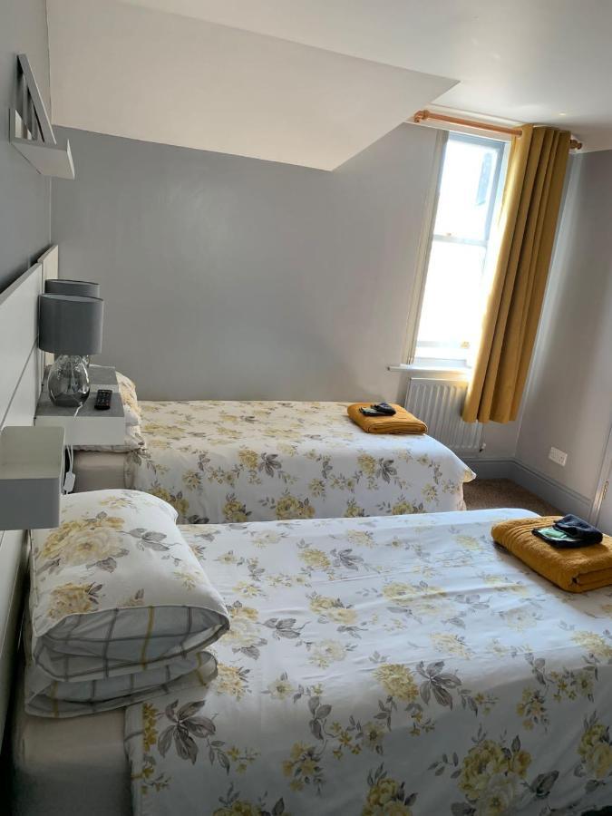 Hall Park Hotel Self Check In Workington Extérieur photo